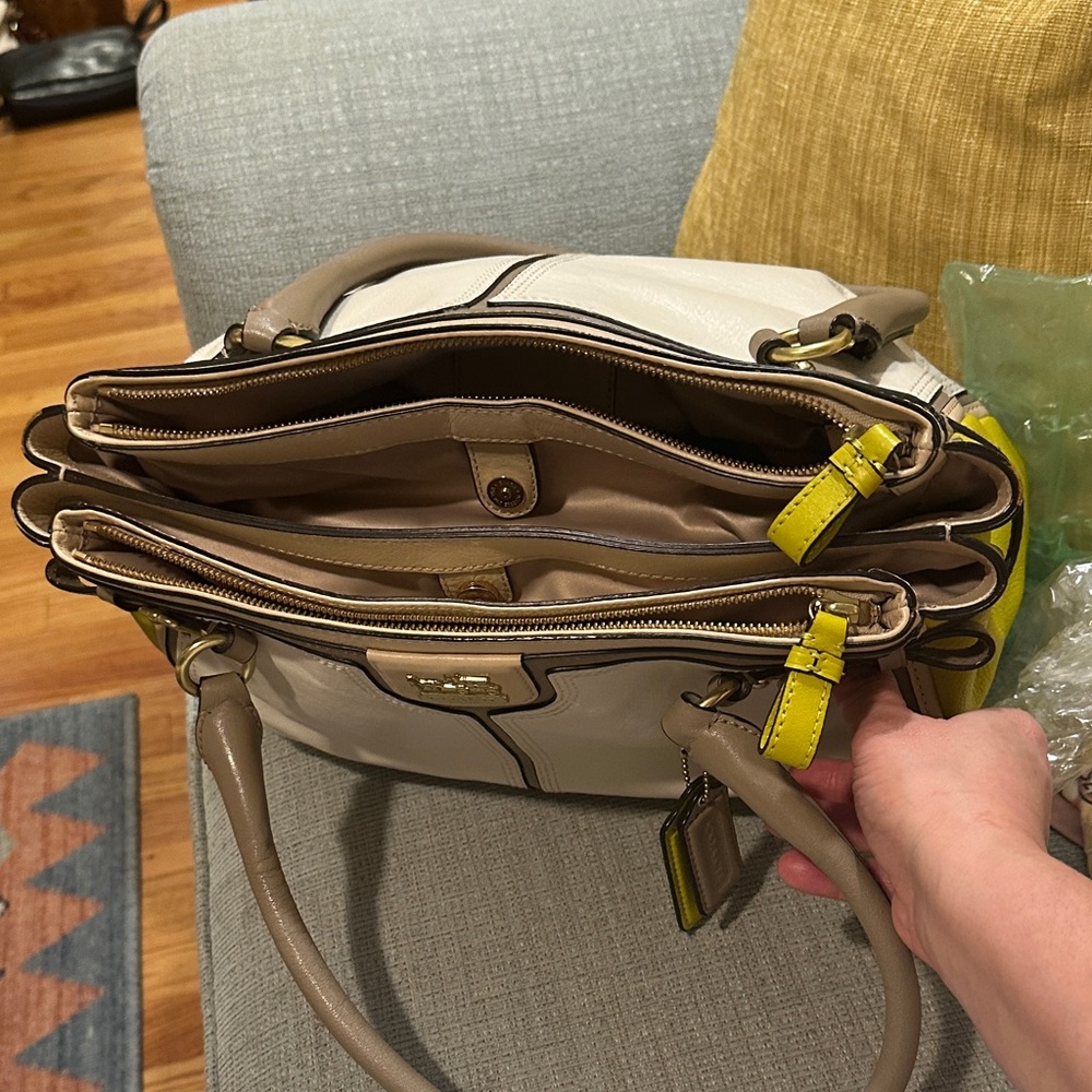 Coach White and Yellow Satchel - Picture 12 of 12